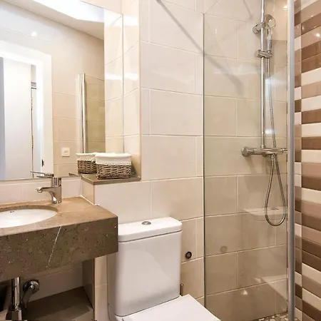 Tuguest Ganivet Apartment