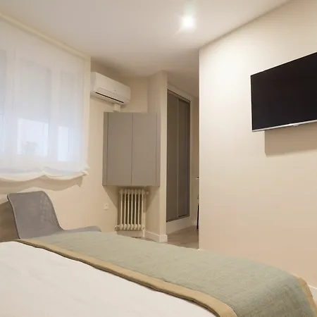 Apartment Tuguest Ganivet Granada